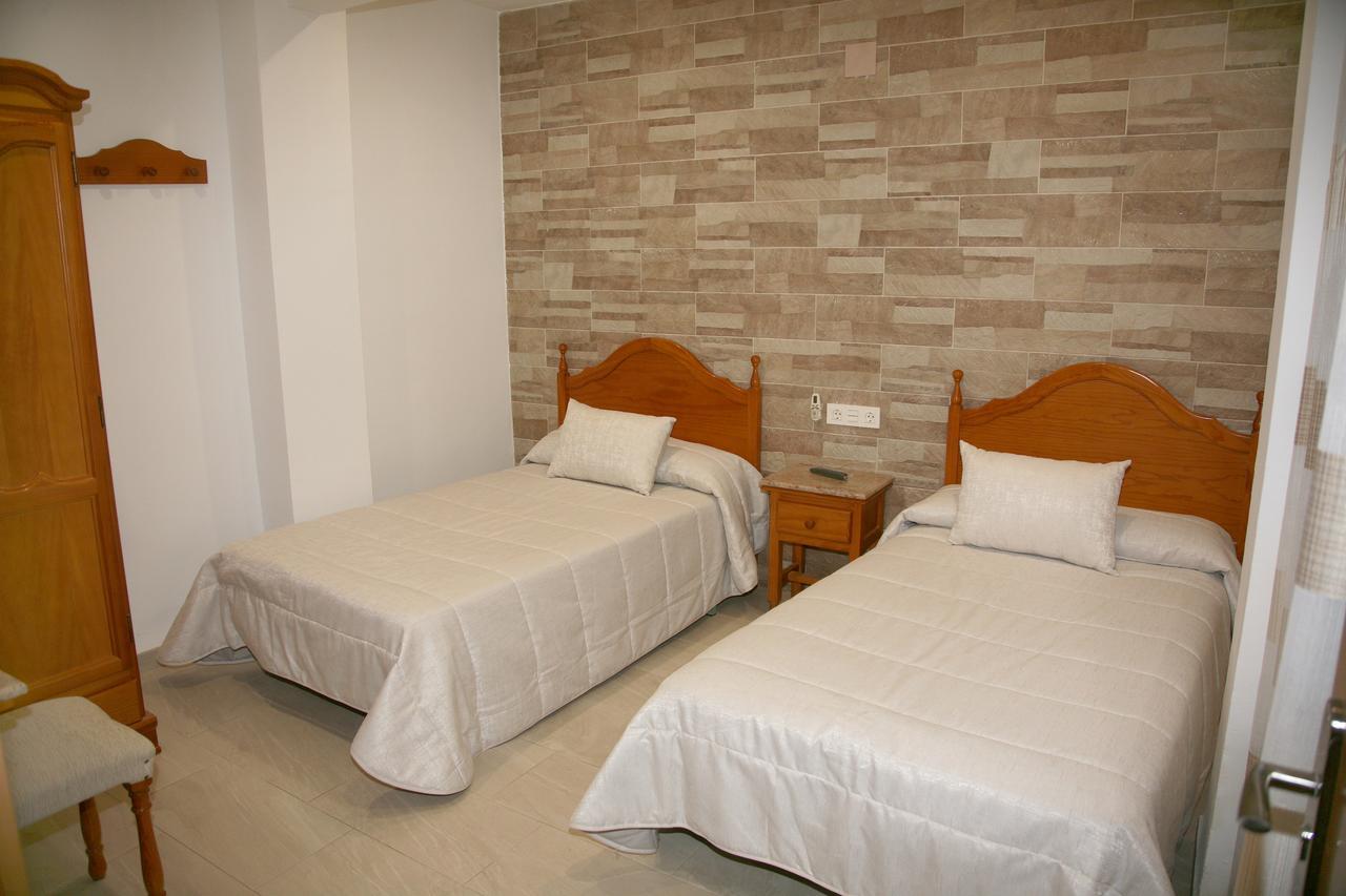 Hostal Restaurante Grela Pozo Alcón Extérieur photo